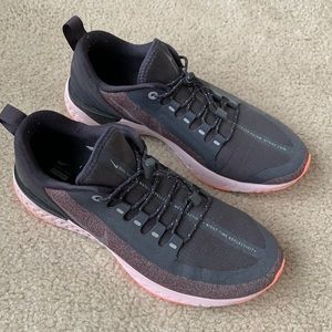 NIKE Shield Size 8.5 Women’s Odyssey React Shoes